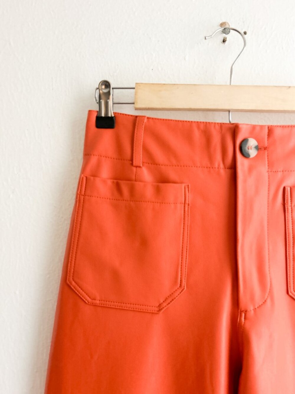 Maeve by Anthropologie The Colette Faux Leather Orange/Pumpkin Pants Sz 27 - Picture 3 of 9